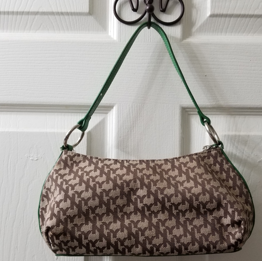 Purse - Picture 2 of 6